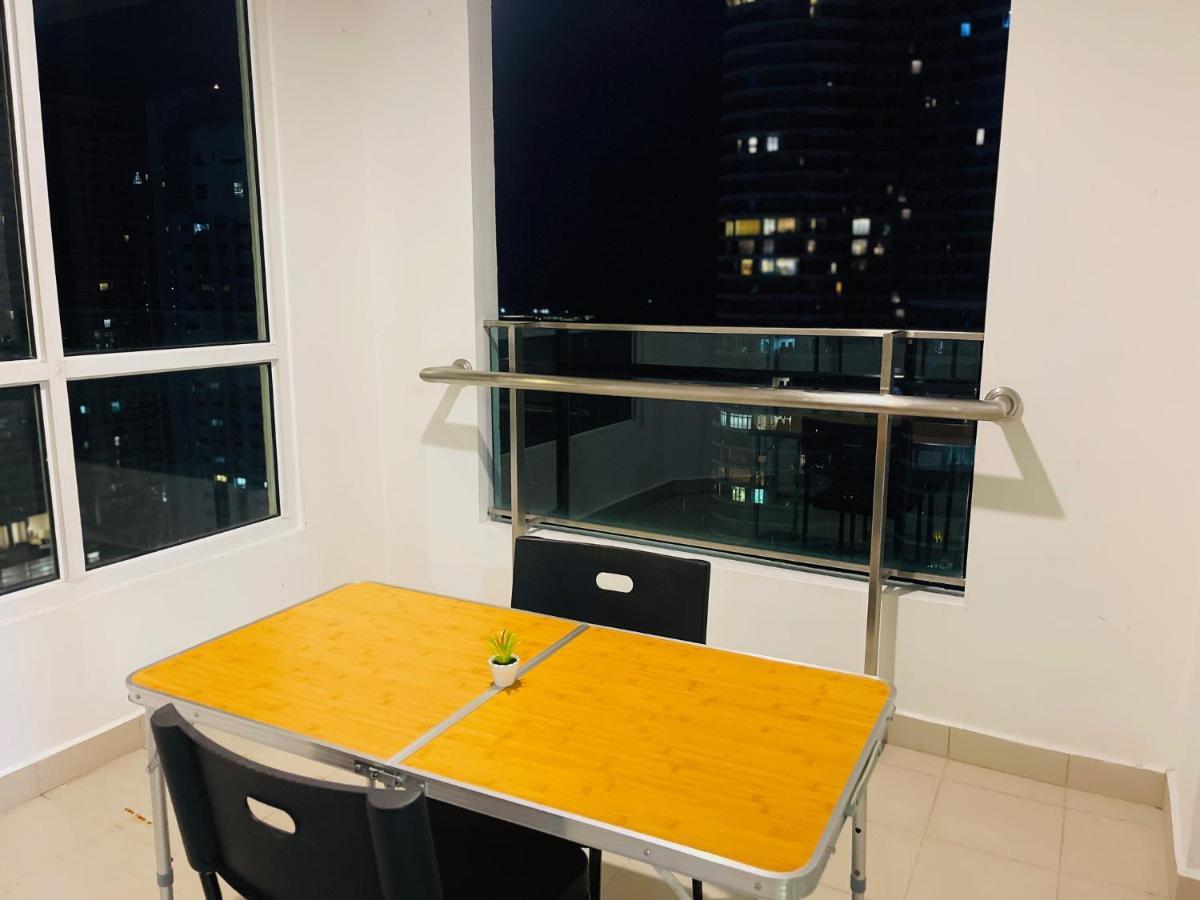 Ola Studio Penang At Mansion One Джорджтаун Экстерьер фото